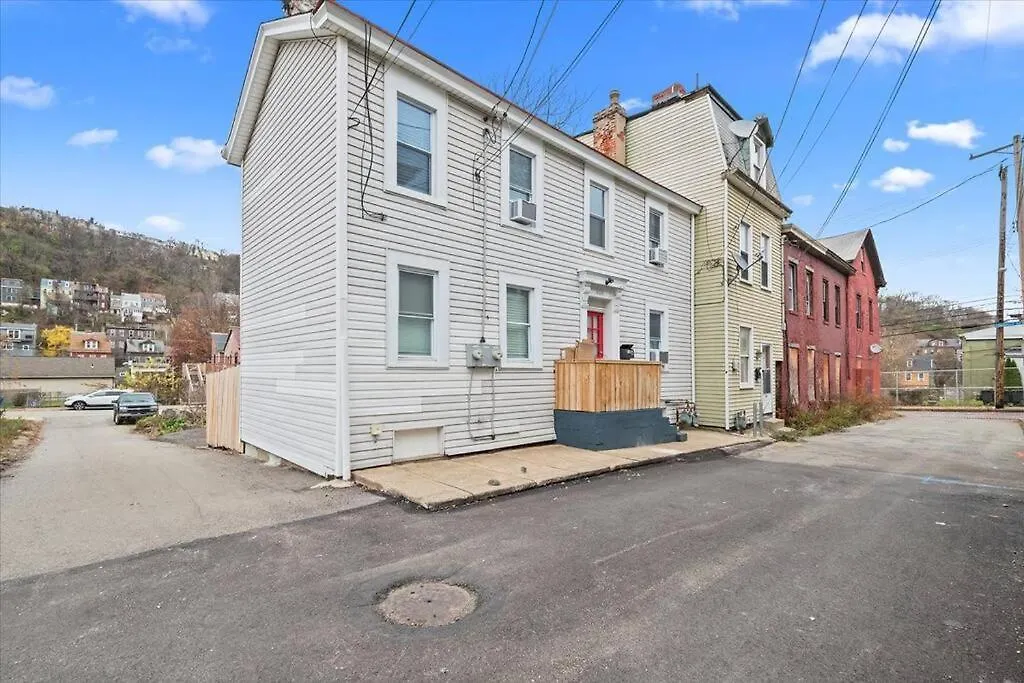 East Allegheny Apartment Driveway Parking Pittsburgh USA
